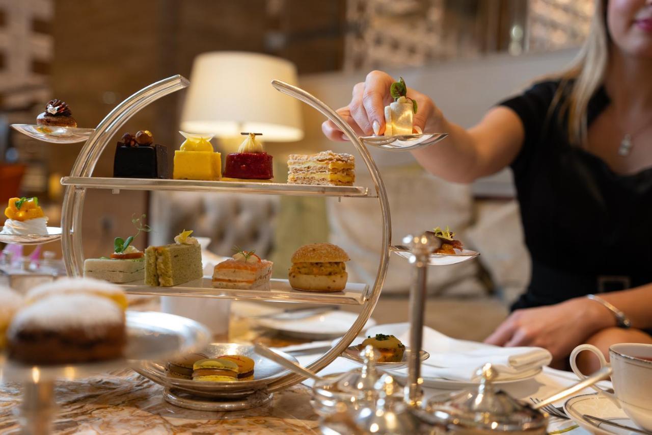 Aspen By Kempinski Mall Of The Emirates Готель Дубай